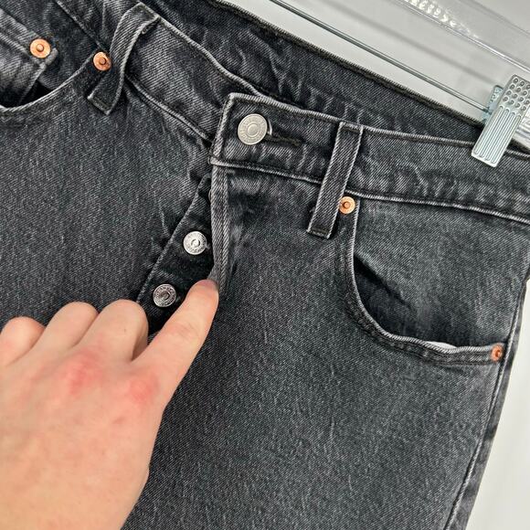 Women's 501 Levi's Premium High Rise Black Denim Button Fly Mom Jeans Size 28 - Picture 3 of 8